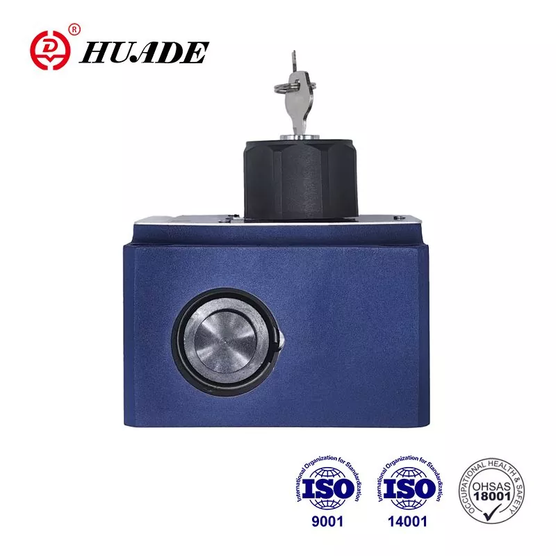 ¿Cómo se ajusta una válvula de control de flujo?